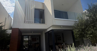 Luxury three Bedroom Villa with Panoramic Sea Views & Private Roof Garden | No VAT  | KEY READY