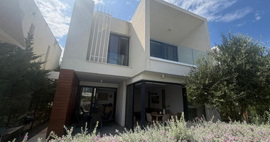 Luxury three Bedroom Villa with Panoramic Sea Views & Private Roof Garden | No VAT  | KEY READY