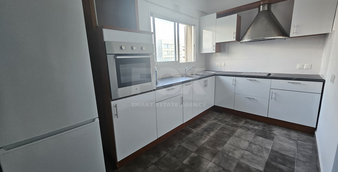 Three Bedroom Renovated Apartment in Germasogeia