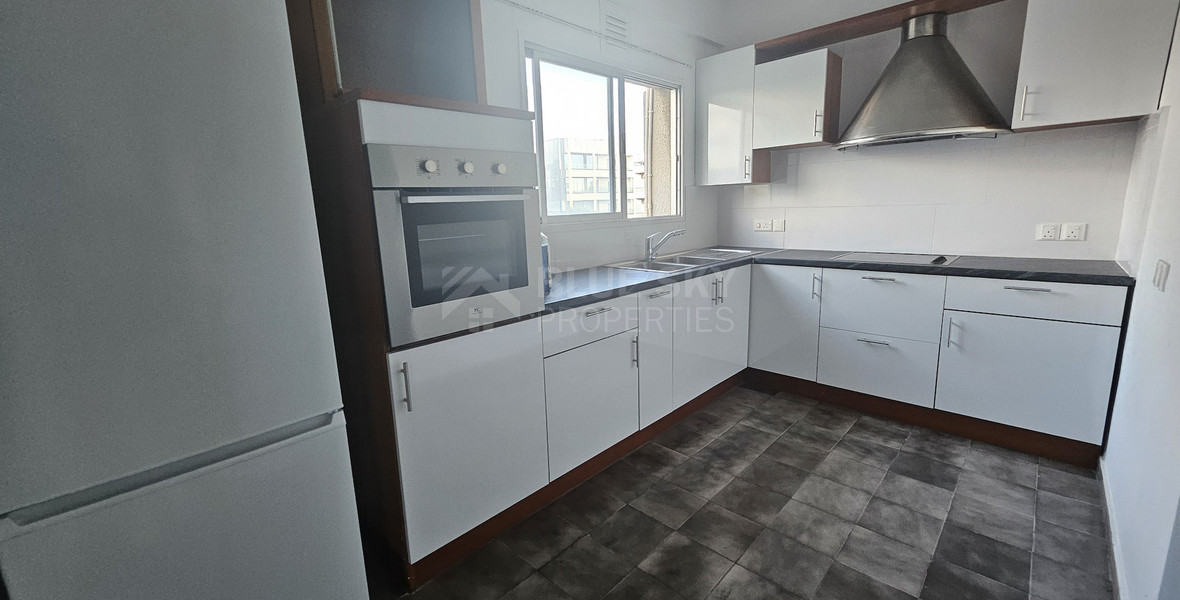 Three Bedroom Renovated Apartment in Germasogeia