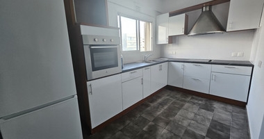 Three Bedroom Renovated Apartment in Germasogeia