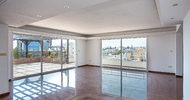 Spacious 4-Bedroom Duplex Penthouse with Separate Title Deed For Sale in Kato Polemidia