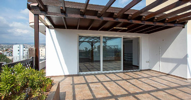 Spacious 4-Bedroom Duplex Penthouse with Separate Title Deed For Sale in Kato Polemidia