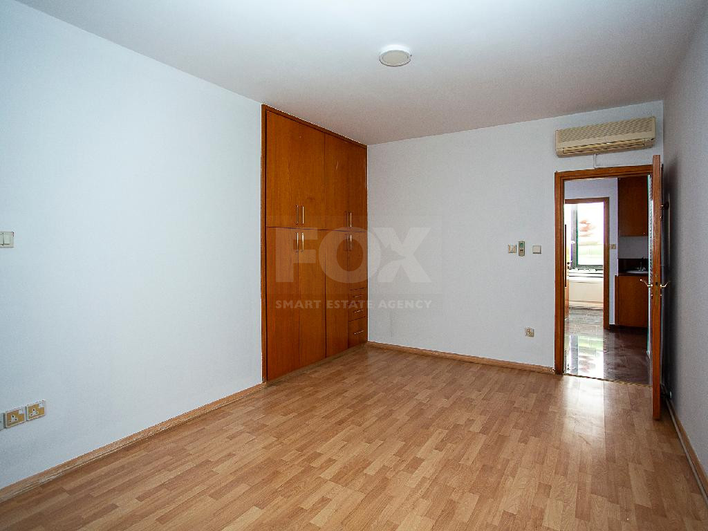 Spacious 4-Bedroom Duplex Penthouse with Separate Title Deed For Sale in Kato Polemidia
