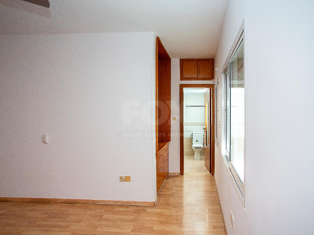 Spacious 4-Bedroom Duplex Penthouse with Separate Title Deed For Sale in Kato Polemidia