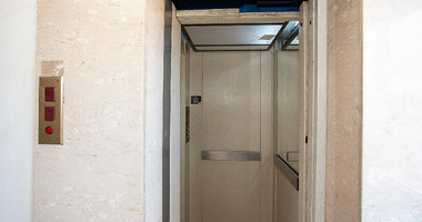 Spacious 4-Bedroom Duplex Penthouse with Separate Title Deed For Sale in Kato Polemidia