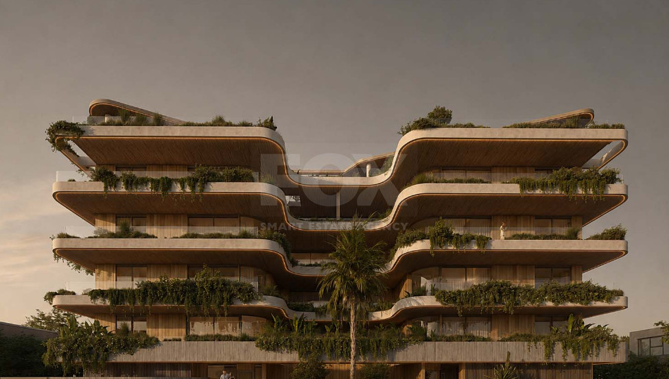 Contemporary 1-Bedroom Residence with Private Greenery