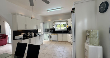 Luxury four Bedroom Detached Villa with Private Pool & Sea Views for Sale in Sea Caves – St George, Paphos | Full title deeds