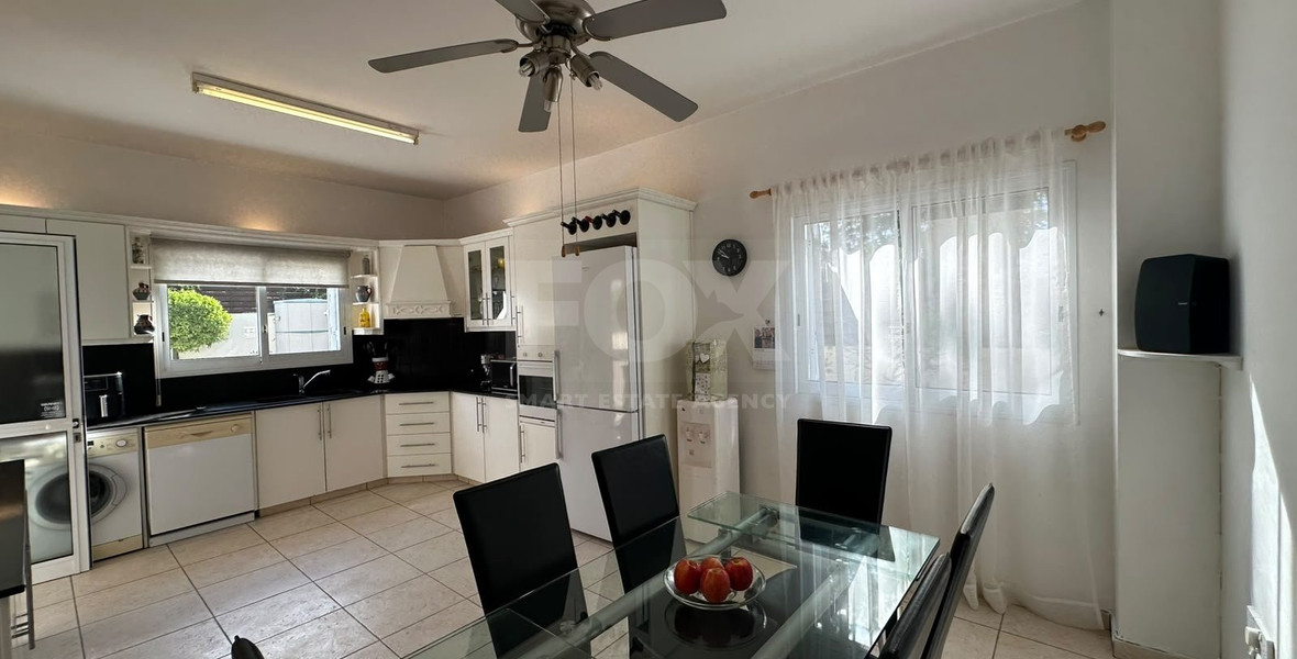 Luxury four Bedroom Detached Villa with Private Pool & Sea Views for Sale in Sea Caves – St George, Paphos | Full title deeds