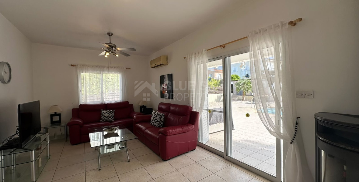 Luxury four Bedroom Detached Villa with Private Pool & Sea Views for Sale in Sea Caves – St George, Paphos | Full title deeds