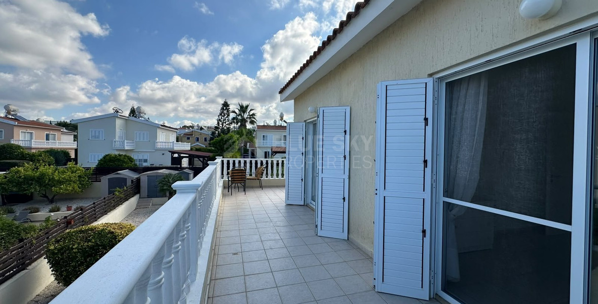 Luxury four Bedroom Detached Villa with Private Pool & Sea Views for Sale in Sea Caves – St George, Paphos | Full title deeds
