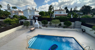 Luxury four Bedroom Detached Villa with Private Pool & Sea Views for Sale in Sea Caves – St George, Paphos | Full title deeds