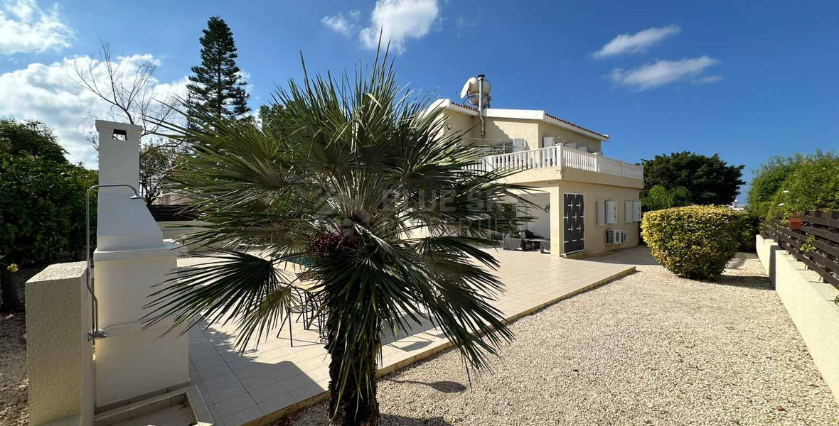 Luxury four Bedroom Detached Villa with Private Pool & Sea Views for Sale in Sea Caves – St George, Paphos | Full title deeds