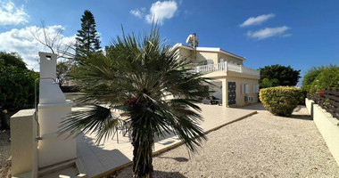 Luxury four Bedroom Detached Villa with Private Pool & Sea Views for Sale in Sea Caves – St George, Paphos | Full title deeds