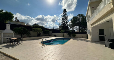 Luxury four Bedroom Detached Villa with Private Pool & Sea Views for Sale in Sea Caves – St George, Paphos | Full title deeds