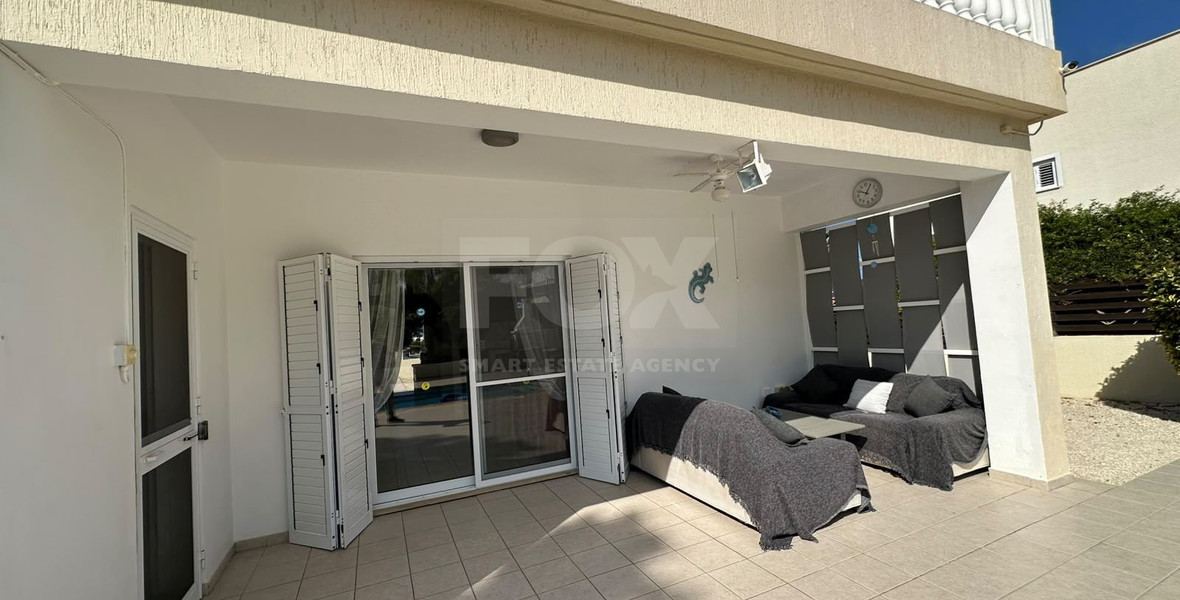 Luxury four Bedroom Detached Villa with Private Pool & Sea Views for Sale in Sea Caves – St George, Paphos | Full title deeds