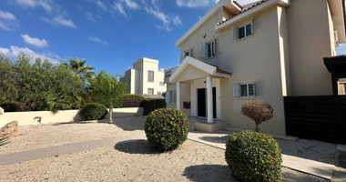 Luxury four Bedroom Detached Villa with Private Pool & Sea Views for Sale in Sea Caves – St George, Paphos | Full title deeds