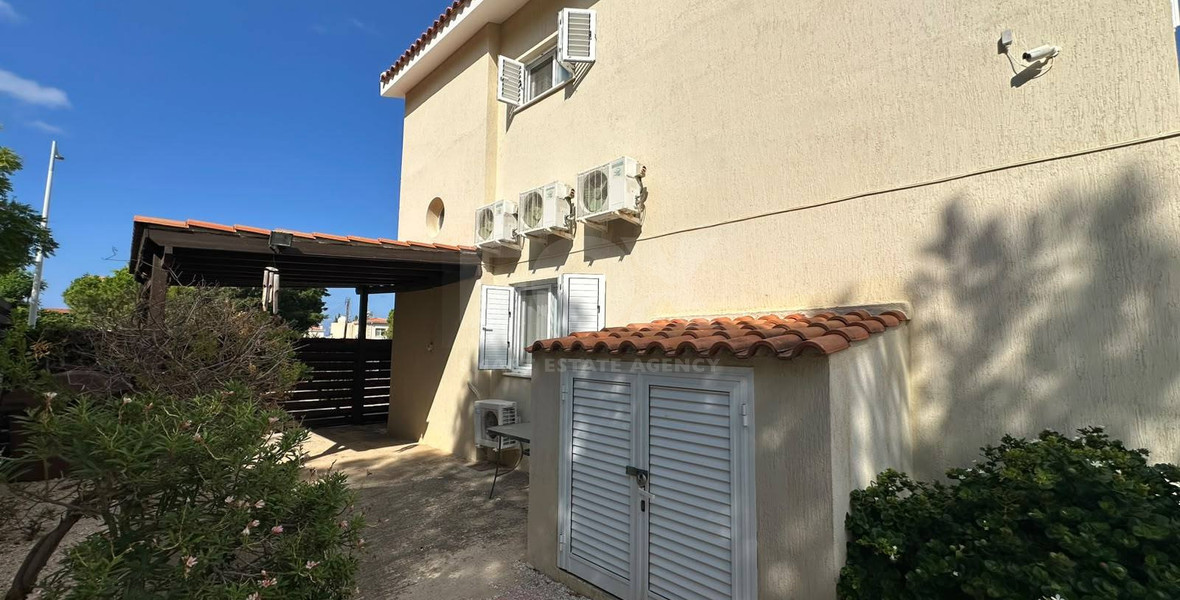 Luxury four Bedroom Detached Villa with Private Pool & Sea Views for Sale in Sea Caves – St George, Paphos | Full title deeds