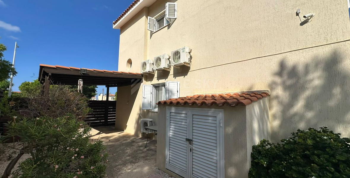 Luxury four Bedroom Detached Villa with Private Pool & Sea Views for Sale in Sea Caves – St George, Paphos | Full title deeds