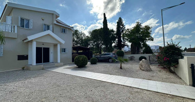 Luxury four Bedroom Detached Villa with Private Pool & Sea Views for Sale in Sea Caves – St George, Paphos | Full title deeds
