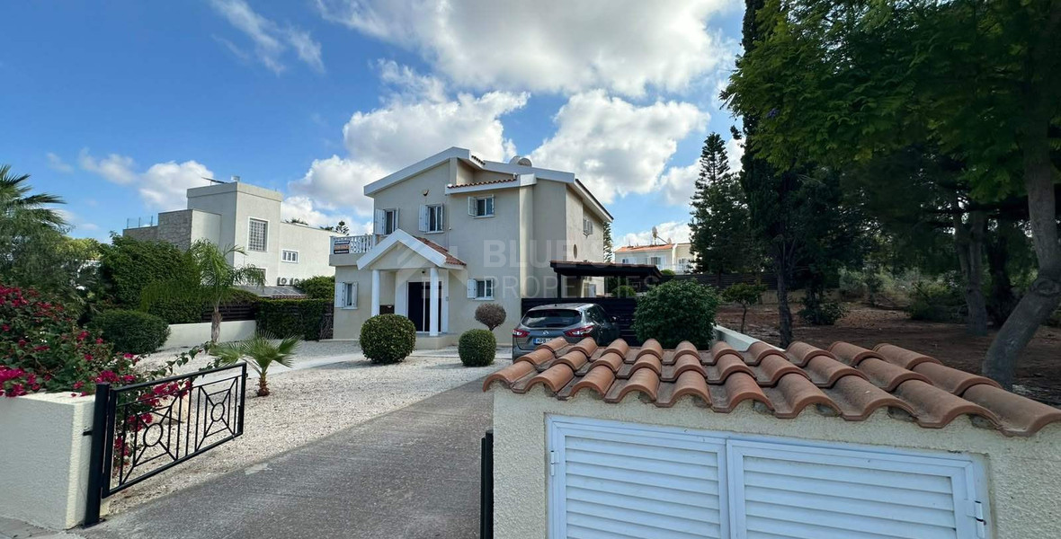 Luxury four Bedroom Detached Villa with Private Pool & Sea Views for Sale in Sea Caves – St George, Paphos | Full title deeds