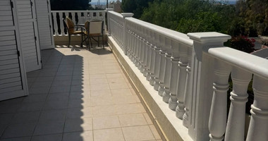 Luxury four Bedroom Detached Villa with Private Pool & Sea Views for Sale in Sea Caves – St George, Paphos | Full title deeds