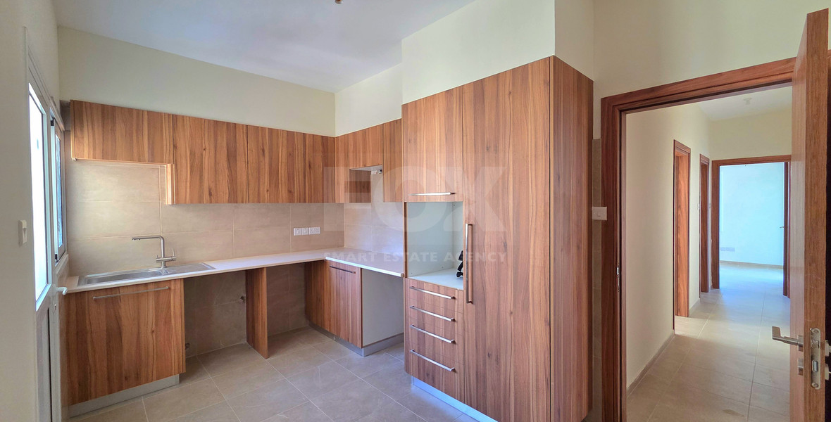 BRIGHT TWO-BEDROOM APARTMENT FOR SALE | 86 m² | 4TH FLOOR | COVERED VERANDA | PARKING | NEAPOLI, LIMASSOL