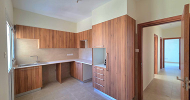 BRIGHT TWO-BEDROOM APARTMENT FOR SALE | 86 m² | 4TH FLOOR | COVERED VERANDA | PARKING | NEAPOLI, LIMASSOL