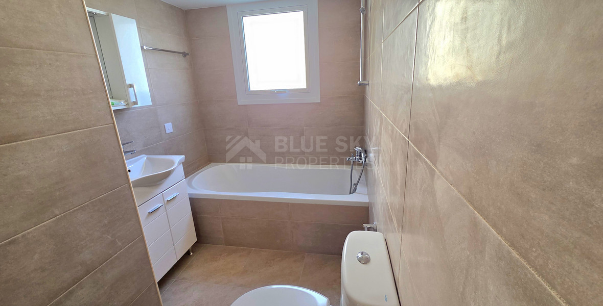 BRIGHT TWO-BEDROOM APARTMENT FOR SALE | 86 m² | 4TH FLOOR | COVERED VERANDA | PARKING | NEAPOLI, LIMASSOL