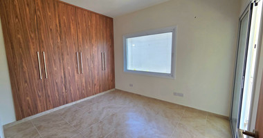 BRIGHT TWO-BEDROOM APARTMENT FOR SALE | 86 m² | 4TH FLOOR | COVERED VERANDA | PARKING | NEAPOLI, LIMASSOL