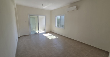 BRIGHT TWO-BEDROOM APARTMENT FOR SALE | 86 m² | 4TH FLOOR | COVERED VERANDA | PARKING | NEAPOLI, LIMASSOL