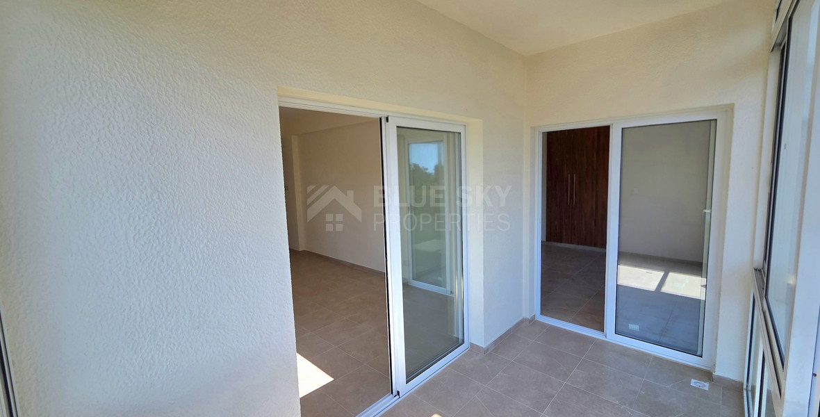BRIGHT TWO-BEDROOM APARTMENT FOR SALE | 86 m² | 4TH FLOOR | COVERED VERANDA | PARKING | NEAPOLI, LIMASSOL