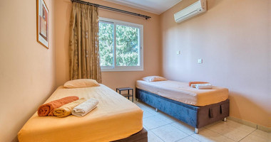 Charming two Bedroom Penthouse in Universal, Kato Paphos for sale