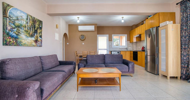 Charming two Bedroom Penthouse in Universal, Kato Paphos for sale