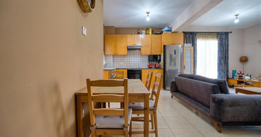 Charming two Bedroom Penthouse in Universal, Kato Paphos for sale