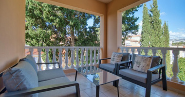 Charming two Bedroom Penthouse in Universal, Kato Paphos for sale