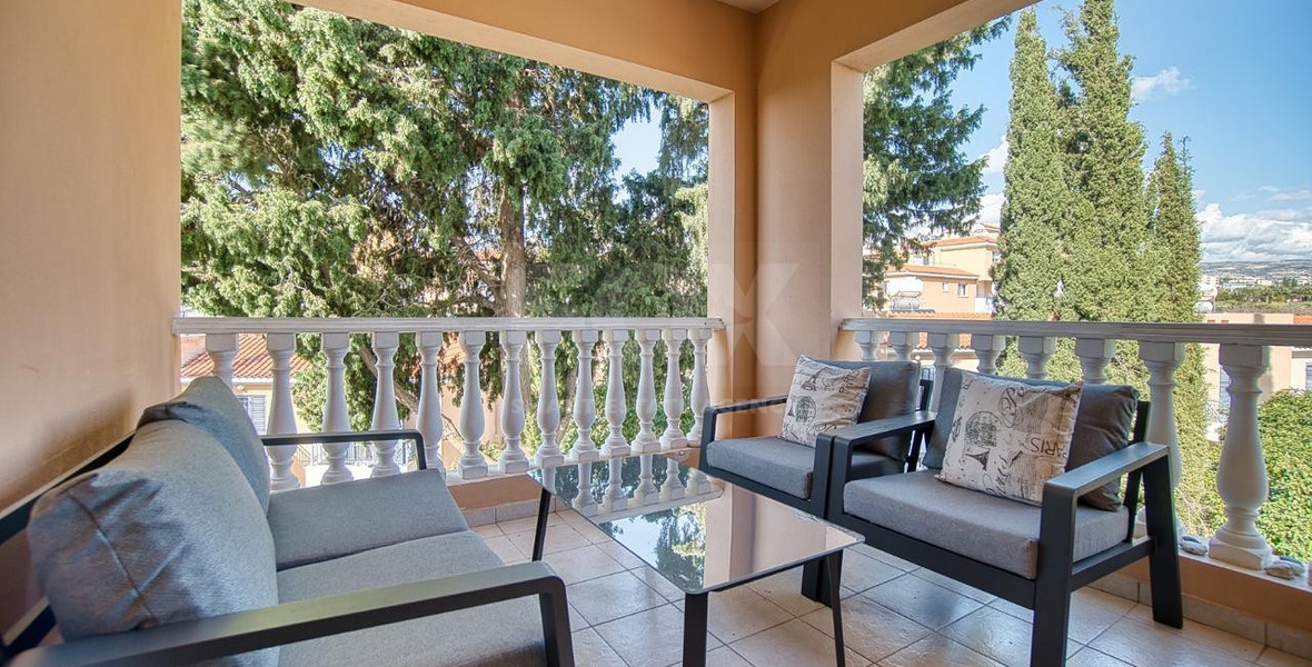 Charming two Bedroom Penthouse in Universal, Kato Paphos for sale