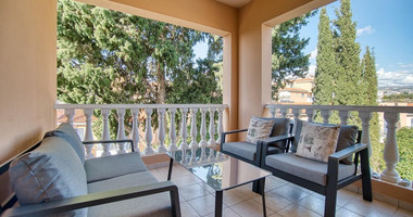 Charming two Bedroom Penthouse in Universal, Kato Paphos for sale