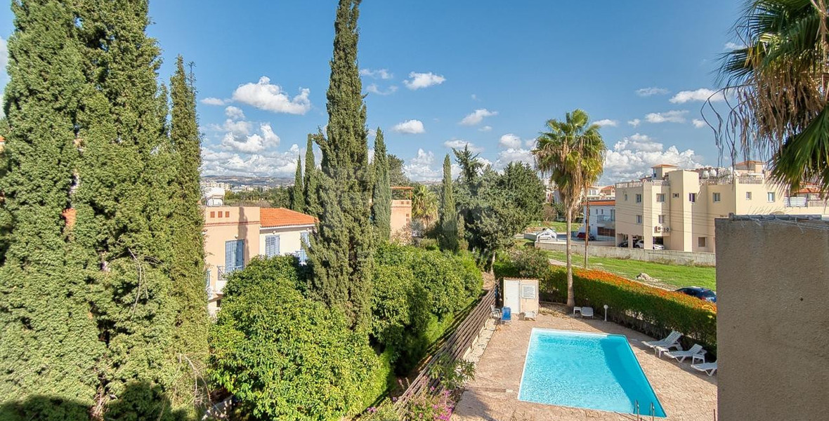 Charming two Bedroom Penthouse in Universal, Kato Paphos for sale