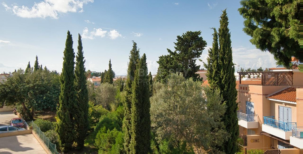 Charming two Bedroom Penthouse in Universal, Kato Paphos for sale