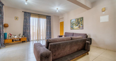 Charming two Bedroom Penthouse in Universal, Kato Paphos for sale