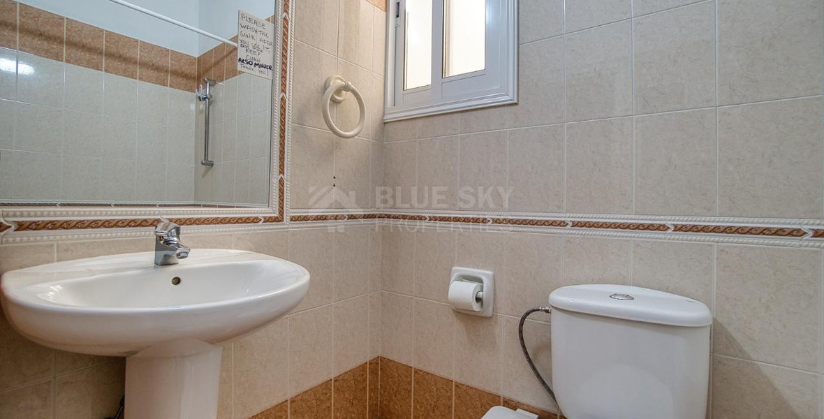 Charming two Bedroom Penthouse in Universal, Kato Paphos for sale