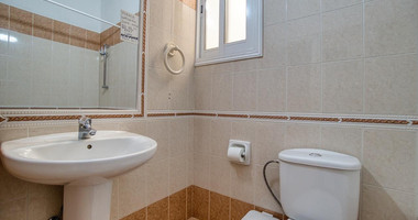 Charming two Bedroom Penthouse in Universal, Kato Paphos for sale