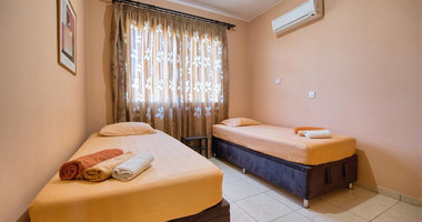 Charming two Bedroom Penthouse in Universal, Kato Paphos for sale