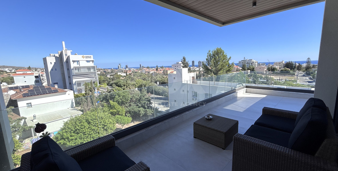 Modern 2-Bed Apartment in Agia Paraskevi with Sea Views