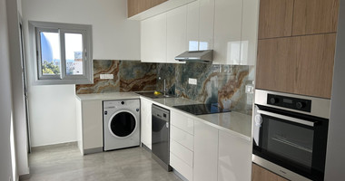 Sea View Top-Floor 2 Bedroom Apartment in Neapoli
