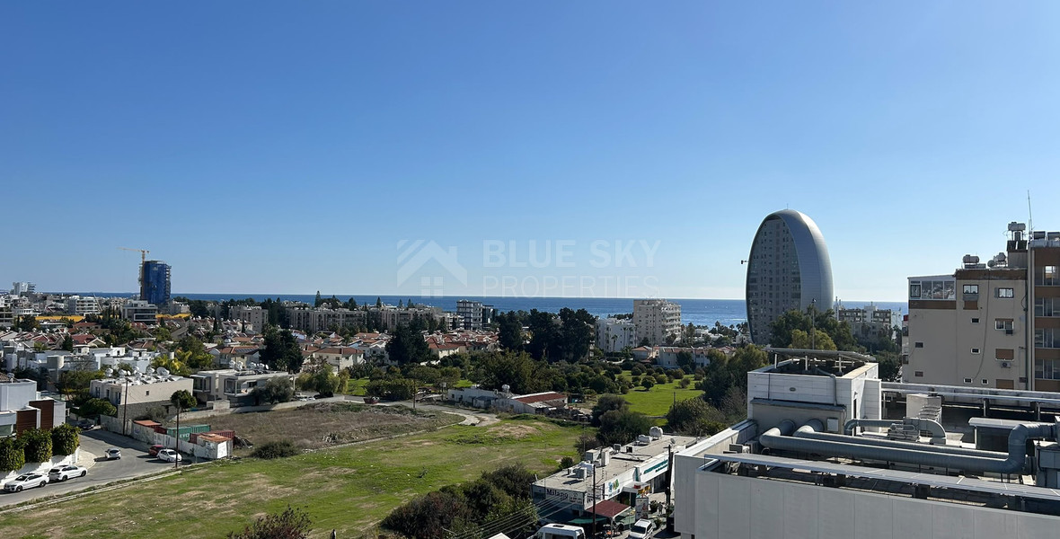 Sea View Top-Floor 2 Bedroom Apartment in Neapoli