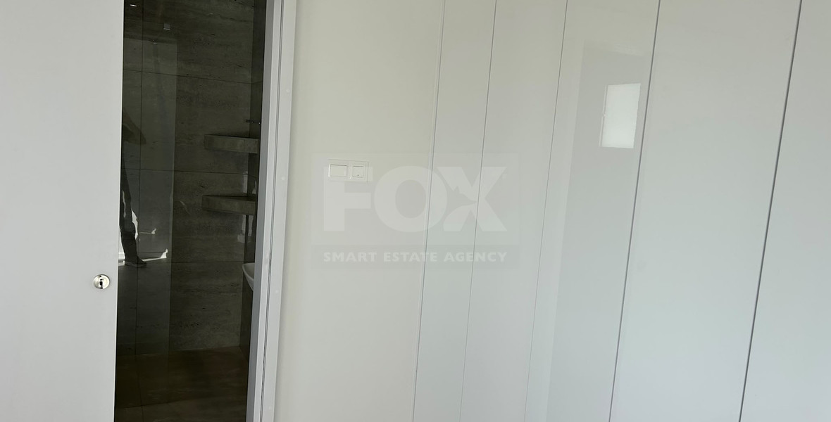Sea View Top-Floor 2 Bedroom Apartment in Neapoli