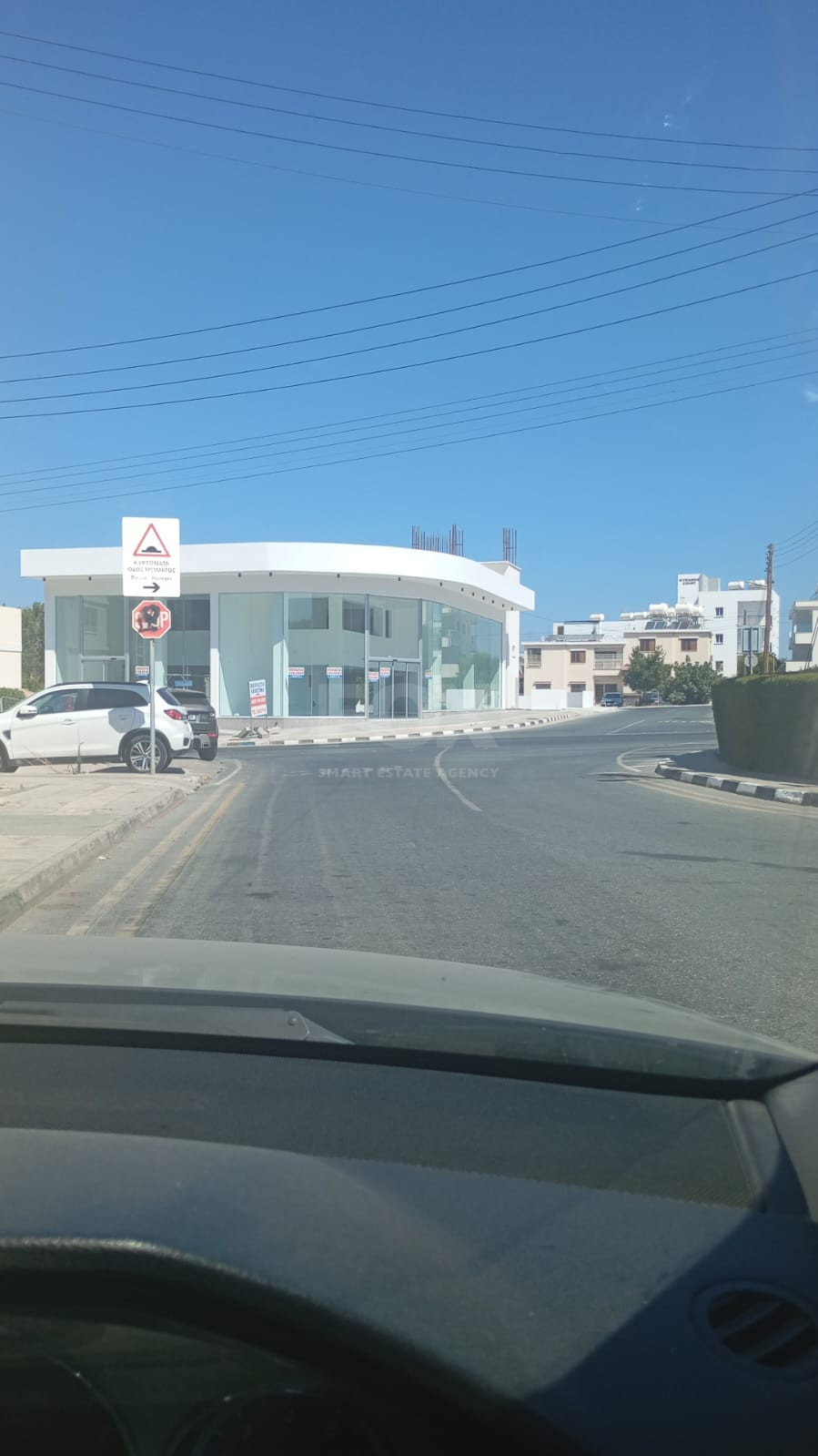 SHOP /SHOWHOUSE/SPACE FOR RENT - PAPHOS TOWN