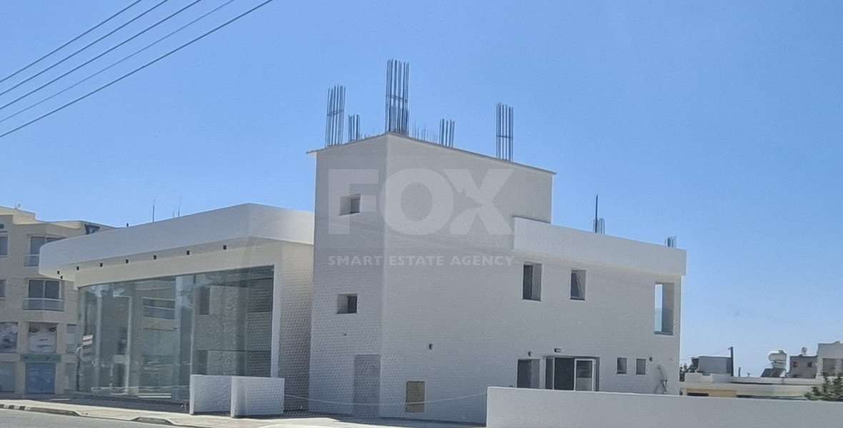 SHOP /SHOWHOUSE/SPACE FOR RENT - PAPHOS TOWN